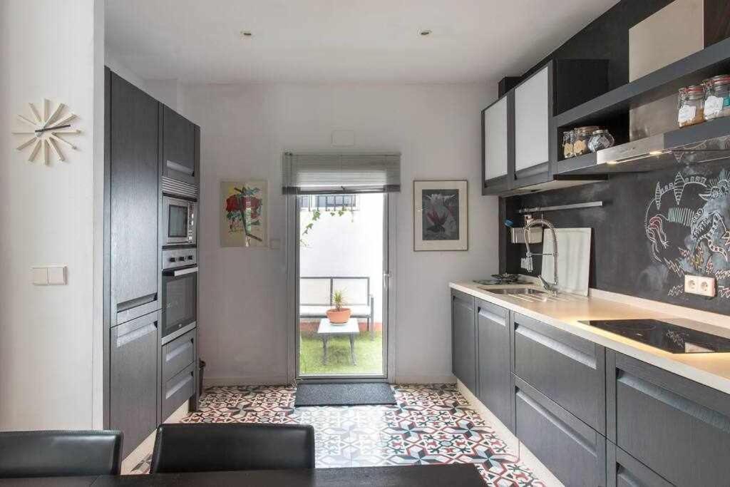 Lujoso Apartamento Con Patio En Triana Sevilla Exteriér fotografie